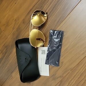 DIFF Eyeware Rose Gold KOKO Sunglasses, Never Worn